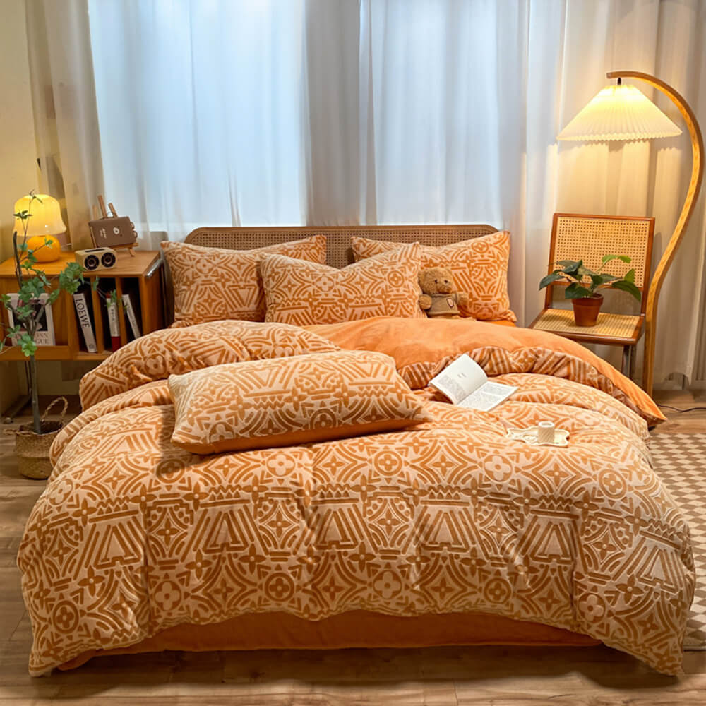 Classic Geometric Soft Anti-Static Warm Milk Velvet Bed Sheet Set