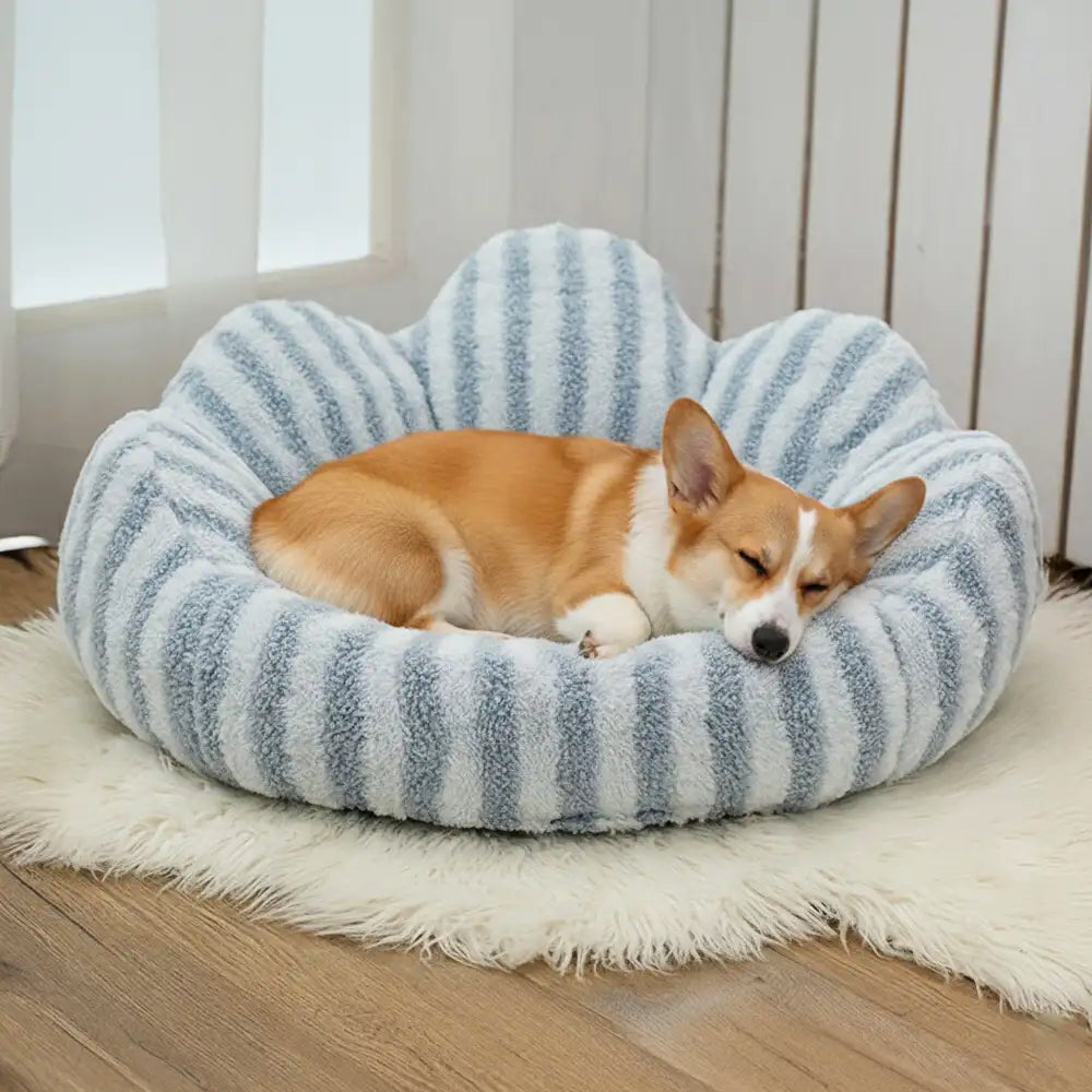 Petal-Shaped Striped Plush Pet Sofa Bed