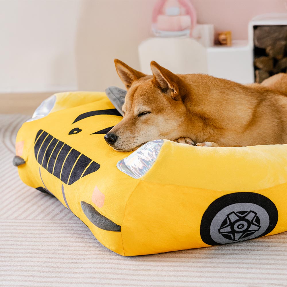 Cama de mascotas de autos de carreras convertibles clásicos - Fast ＆ Fur