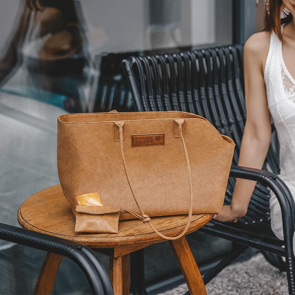 Vogue Eco-friendly Dupont Waterproof Pet Carrier - City Roamer