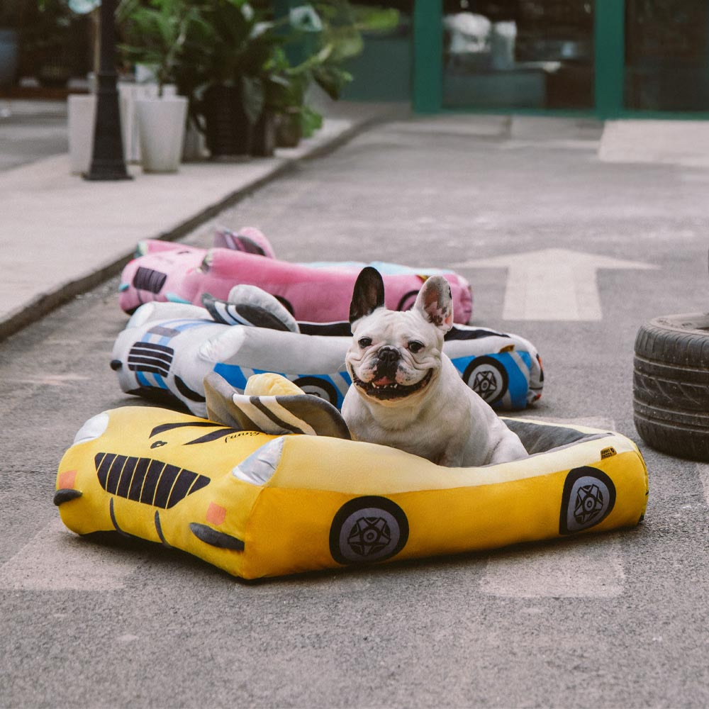 Cama de mascotas de autos de carreras convertibles clásicos - Fast ＆ Fur