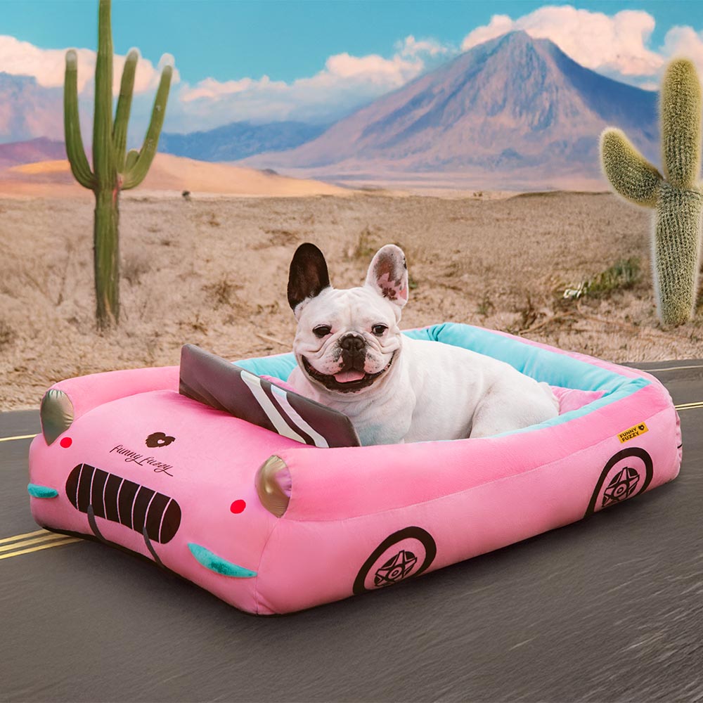 Cama de mascotas de autos de carreras convertibles clásicos - Fast ＆ Fur
